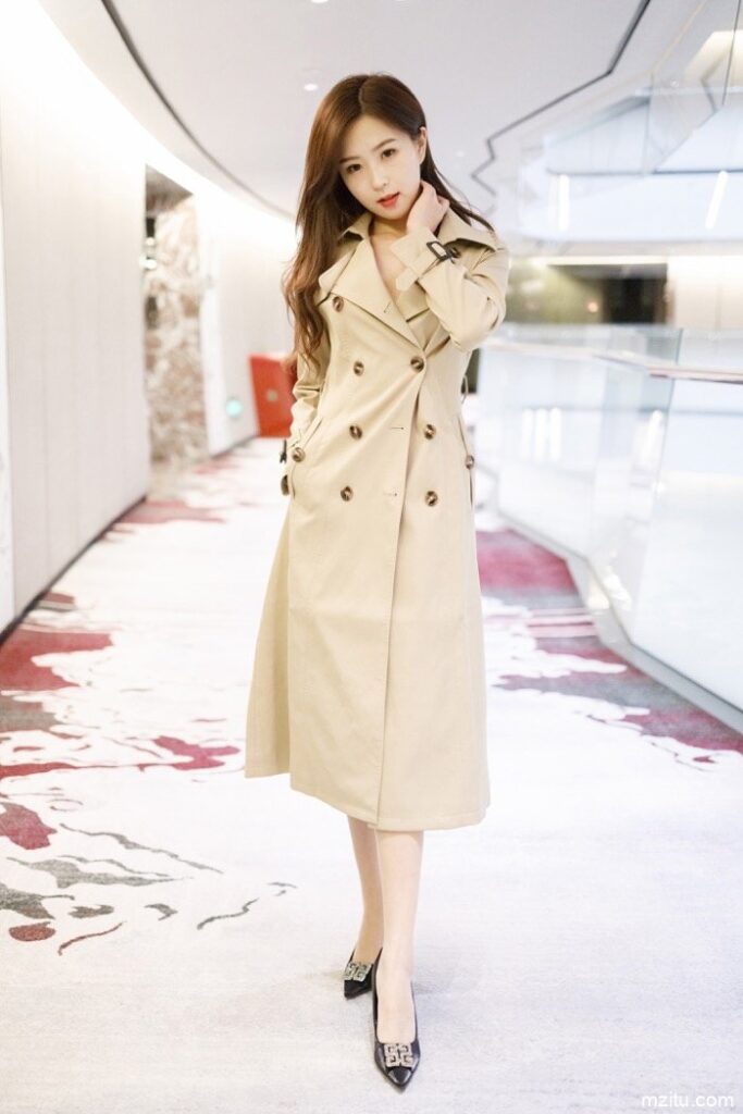 诱人小娇妻杨紫嫣酒店私拍 承包你对人妻所有幻想-灰麻雀