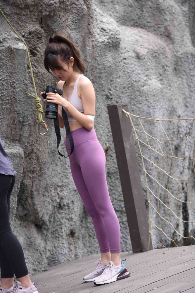 香芋色瑜伽裤高马尾女孩【111P】04039-灰麻雀