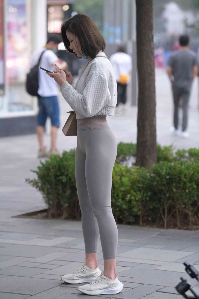 身材很好的短发瑜伽裤姑娘【157P】04015-灰麻雀