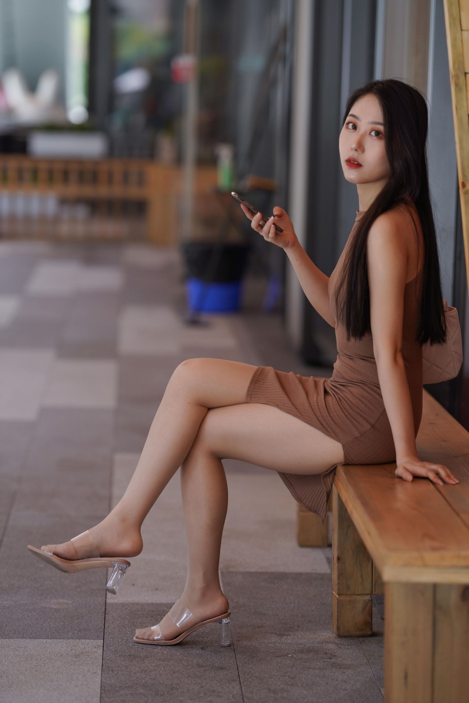 图片[5]-超有女人味的姑娘短裙逛街【400P】00049-灰麻雀