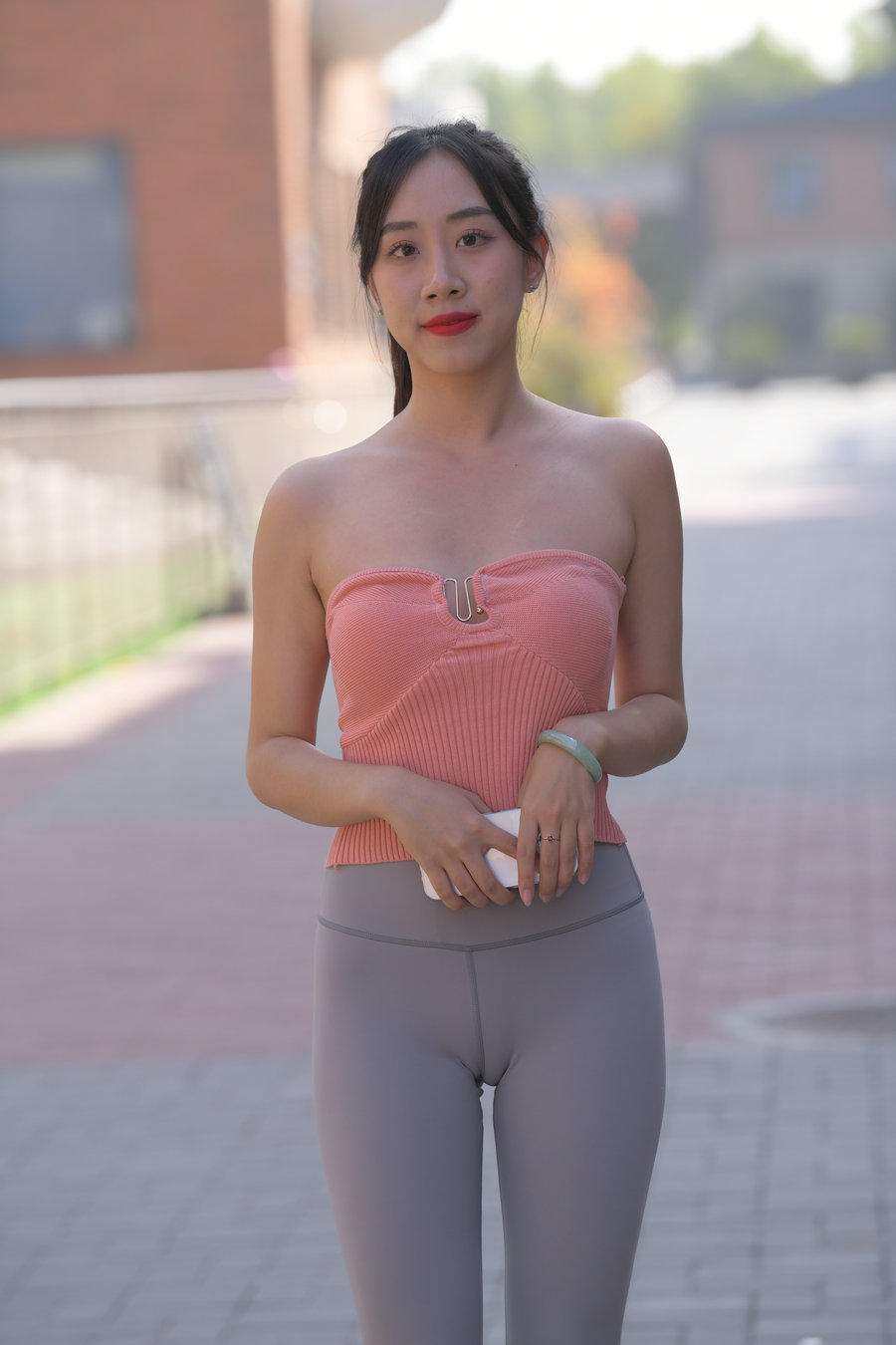 图片[1]-灰色瑜伽裤女孩J4905 522P1V-25.8GB-灰麻雀