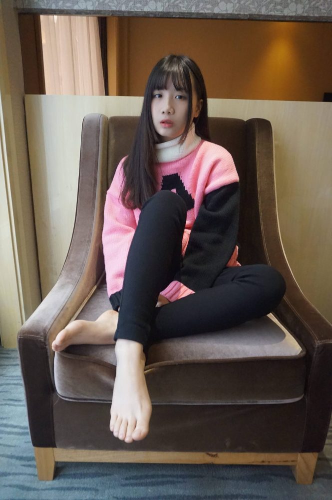 齐刘海的长发女孩【70P】20016-灰麻雀