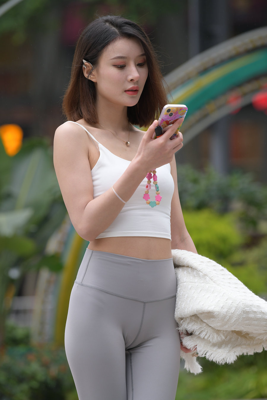 图片[2]-时尚有气质的瑜伽裤女孩J2930 680P1V-23.4GB-灰麻雀