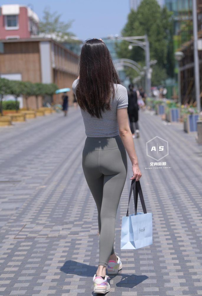 图片[1]-非常漂亮的瑜伽裤女孩J2192 501P1V-15.5GB-灰麻雀