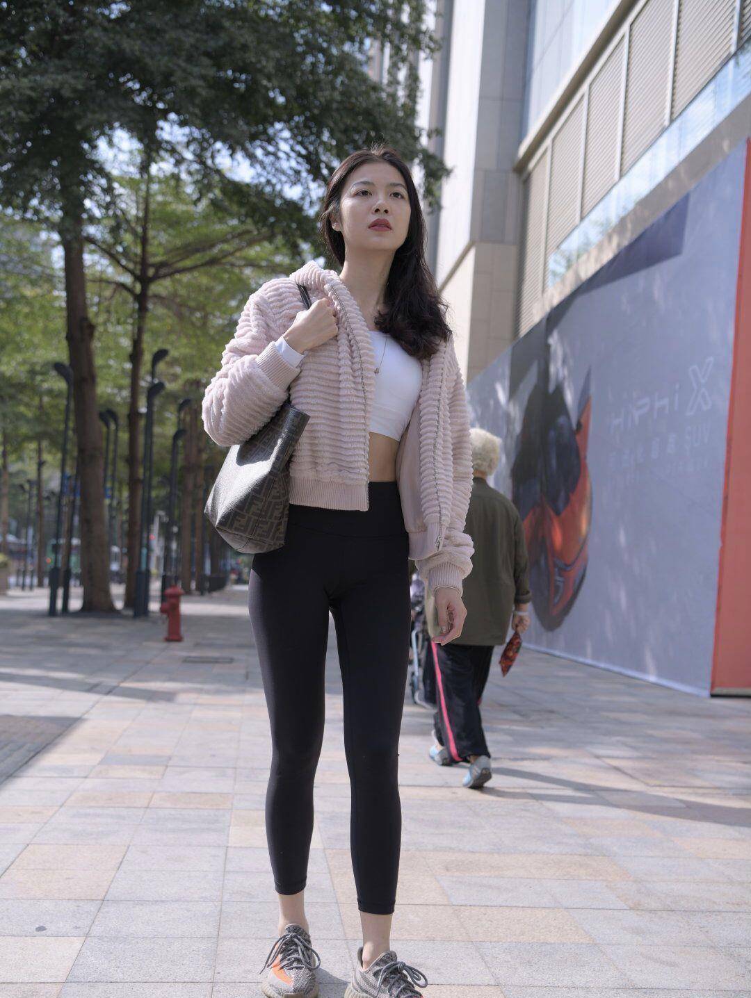 图片[2]-逛街的紧身瑜伽裤女孩 J1455 411P2V-26.6GB-灰麻雀