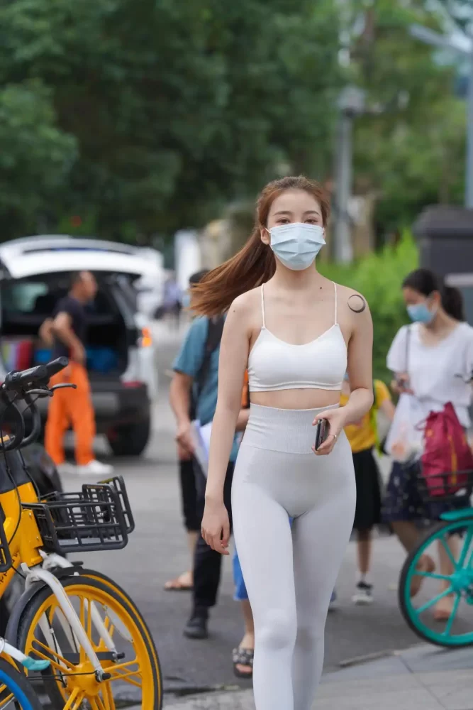 灰色瑜伽裤女孩 J1323 723P4V-17.9GB-灰麻雀