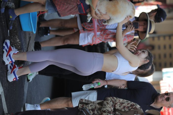 逛街的马尾辫瑜伽老师【556P】00016-灰麻雀