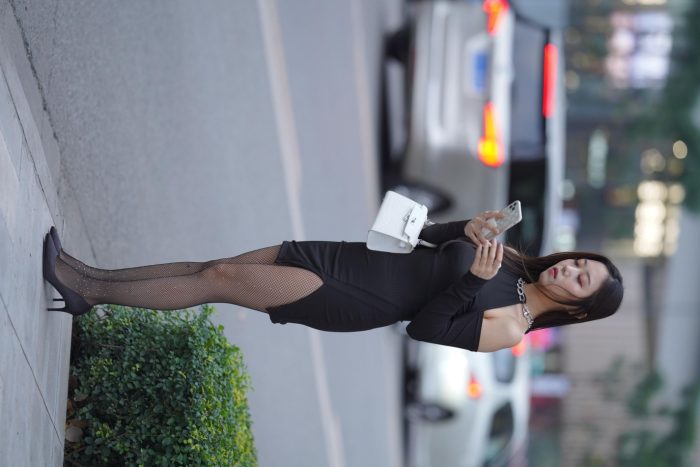 非常妩媚的网格丝袜女孩【186P】00037-灰麻雀