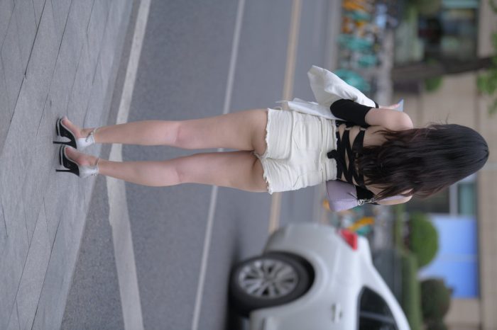 长发飘飘的白色热裤美丽女孩【49P】00029-灰麻雀