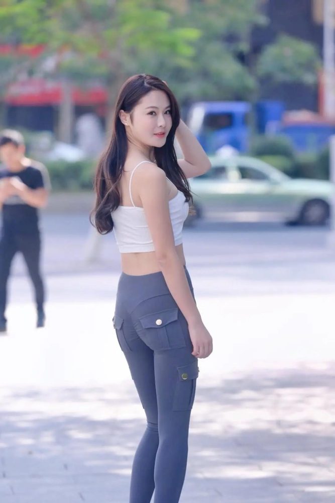 紧身牛仔裤小女人 J1746 562P-12.8GB-灰麻雀