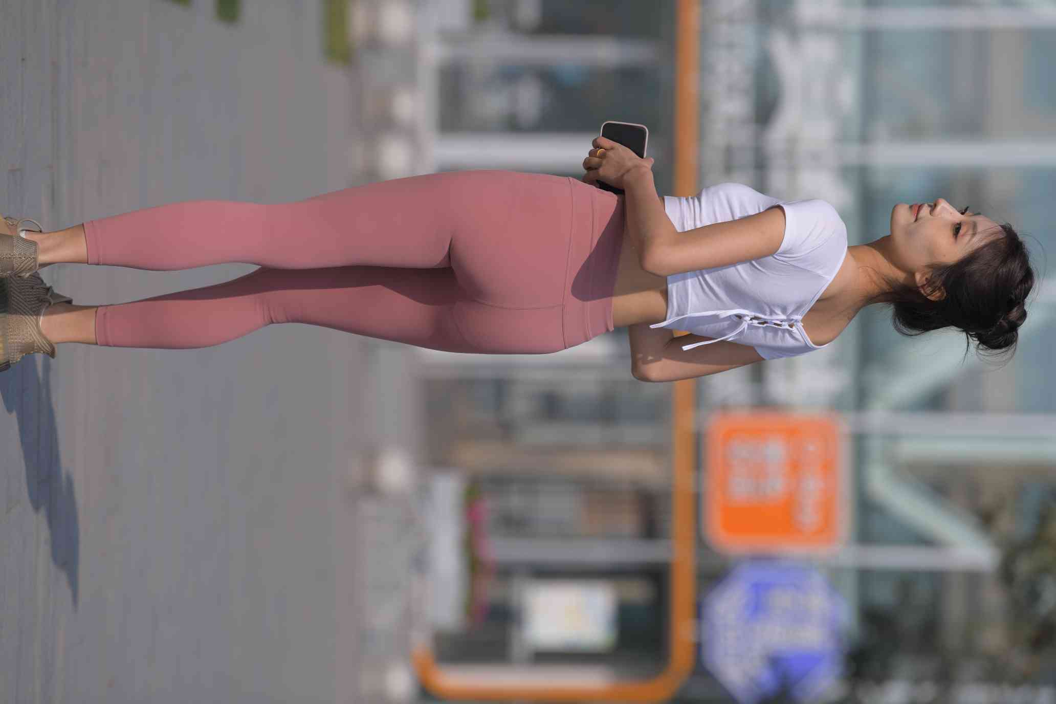 图片[2]-很漂亮的瑜伽裤女孩【419P】04013-灰麻雀