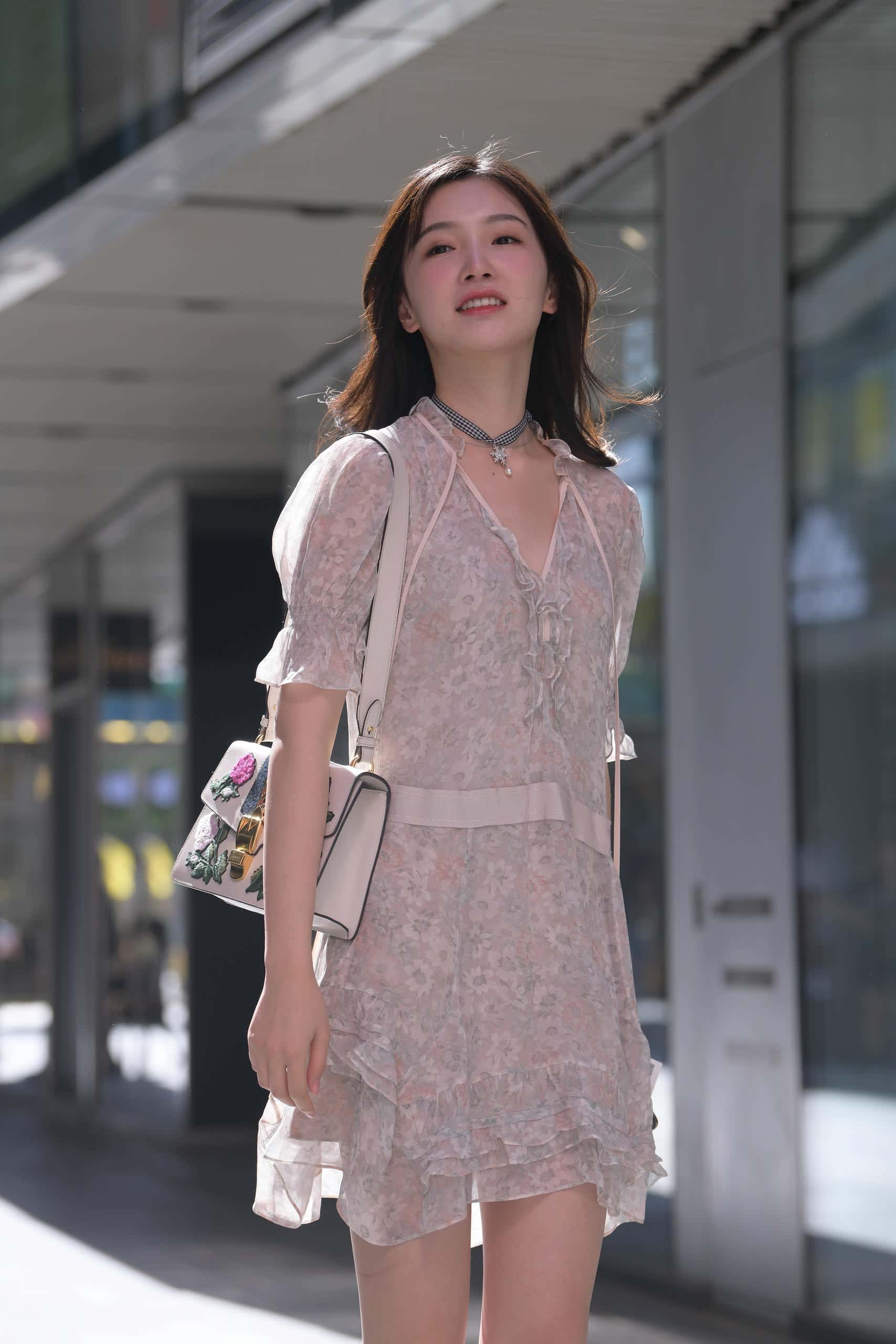 图片[3]-笑容甜美的连衣裙姑娘【24P】J1814-灰麻雀