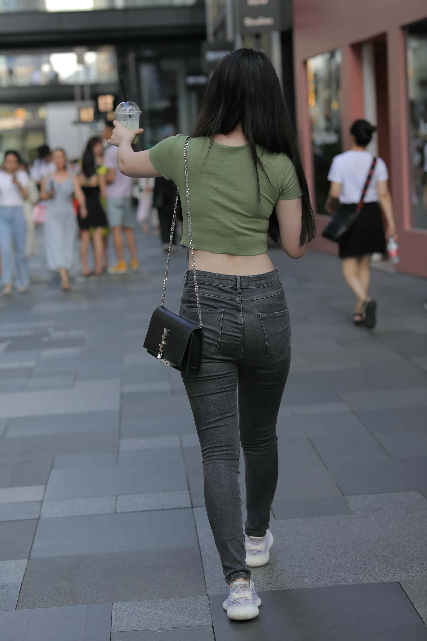 图片[3]-紧身牛仔裤身材很好的女人【529P】J2060-灰麻雀