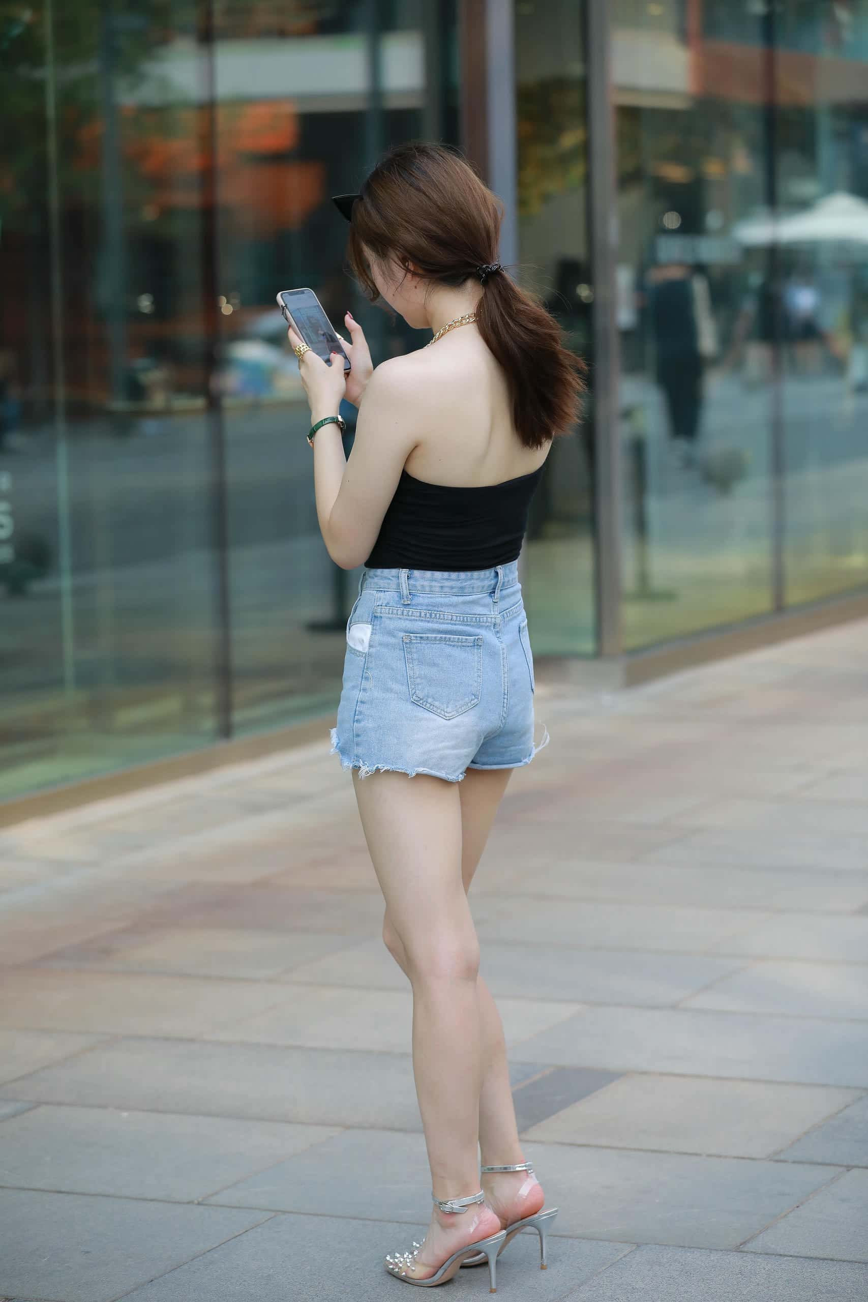 图片[2]-蓝色热裤白嫩香肩【169P】J4790-灰麻雀