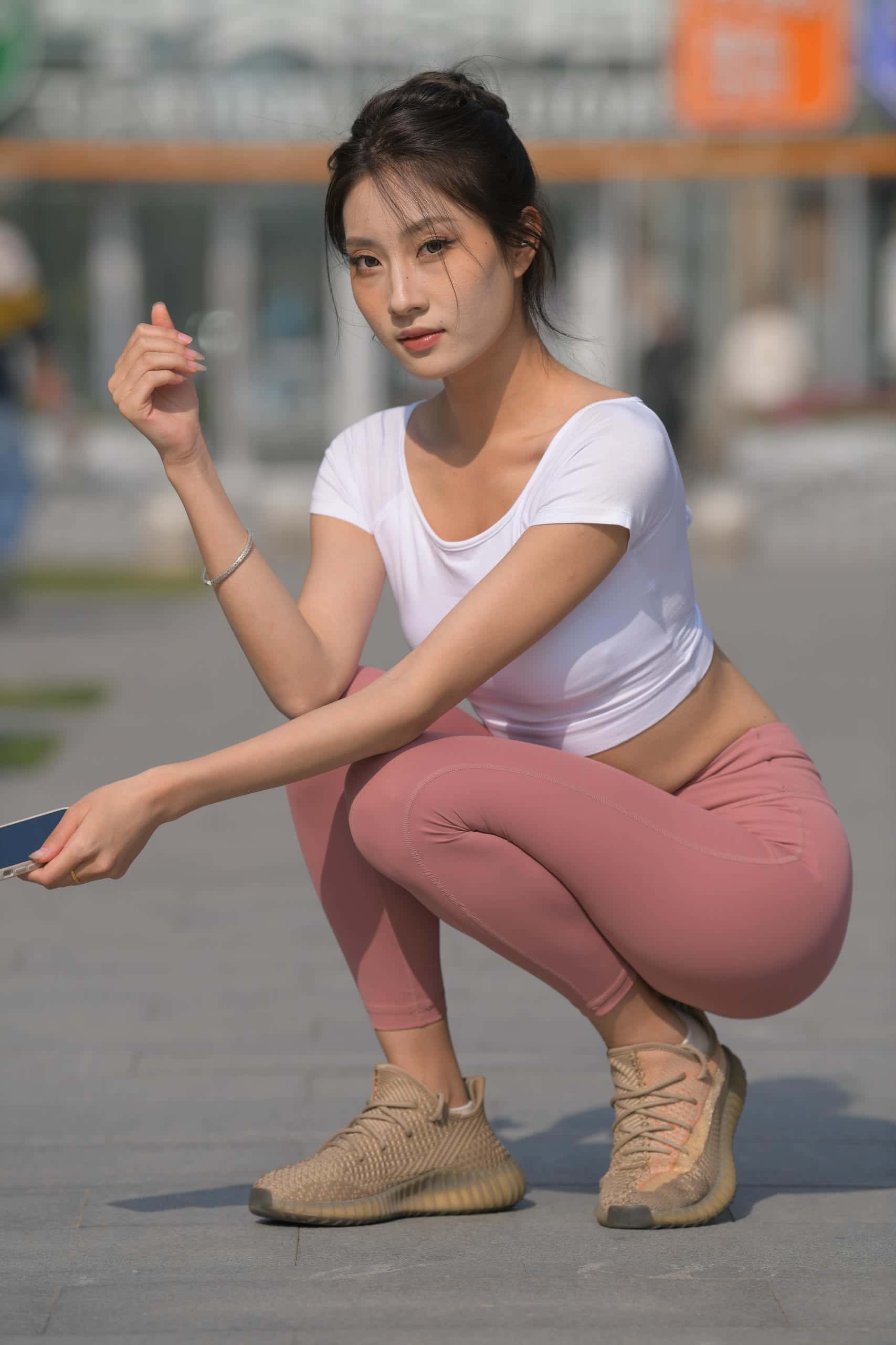 图片[3]-粉红色瑜伽裤女孩【 583P】J4915-灰麻雀